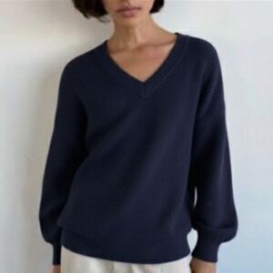 Aritzia Tna Beacon Navy Chunky Rib Knit V-Neck LS Oversized Sweater Sz 1/XXS-XS